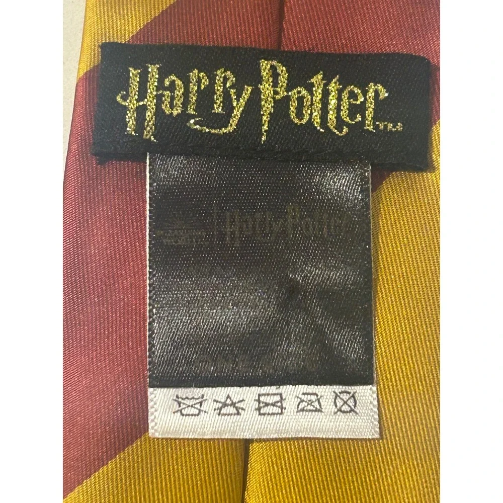 Harry Potter Gryffindor Tie Burgundy Gold Striped Necktie Wizarding‎ World